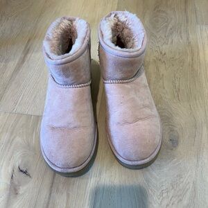 Light Pink Mini Uggs